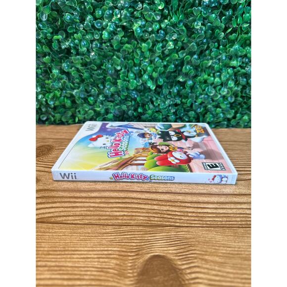 Hello Kitty Seasons (Nintendo Wii, 2010) CIB Complete Game w/ Manual - Picture 3 of 6